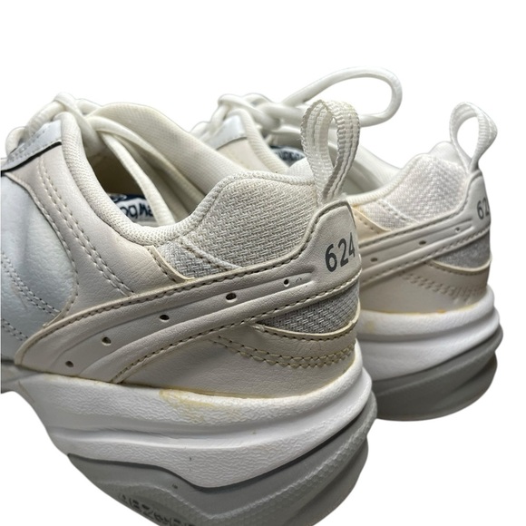 New Balance White Sneakers 9.5 - Picture 6 of 13